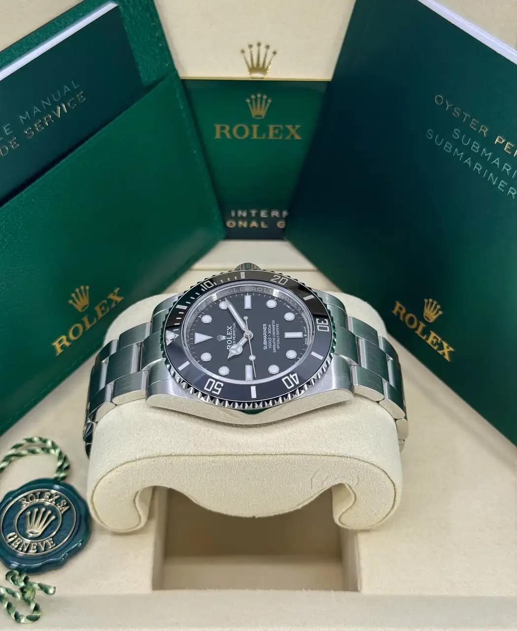 rolex submariner 124060