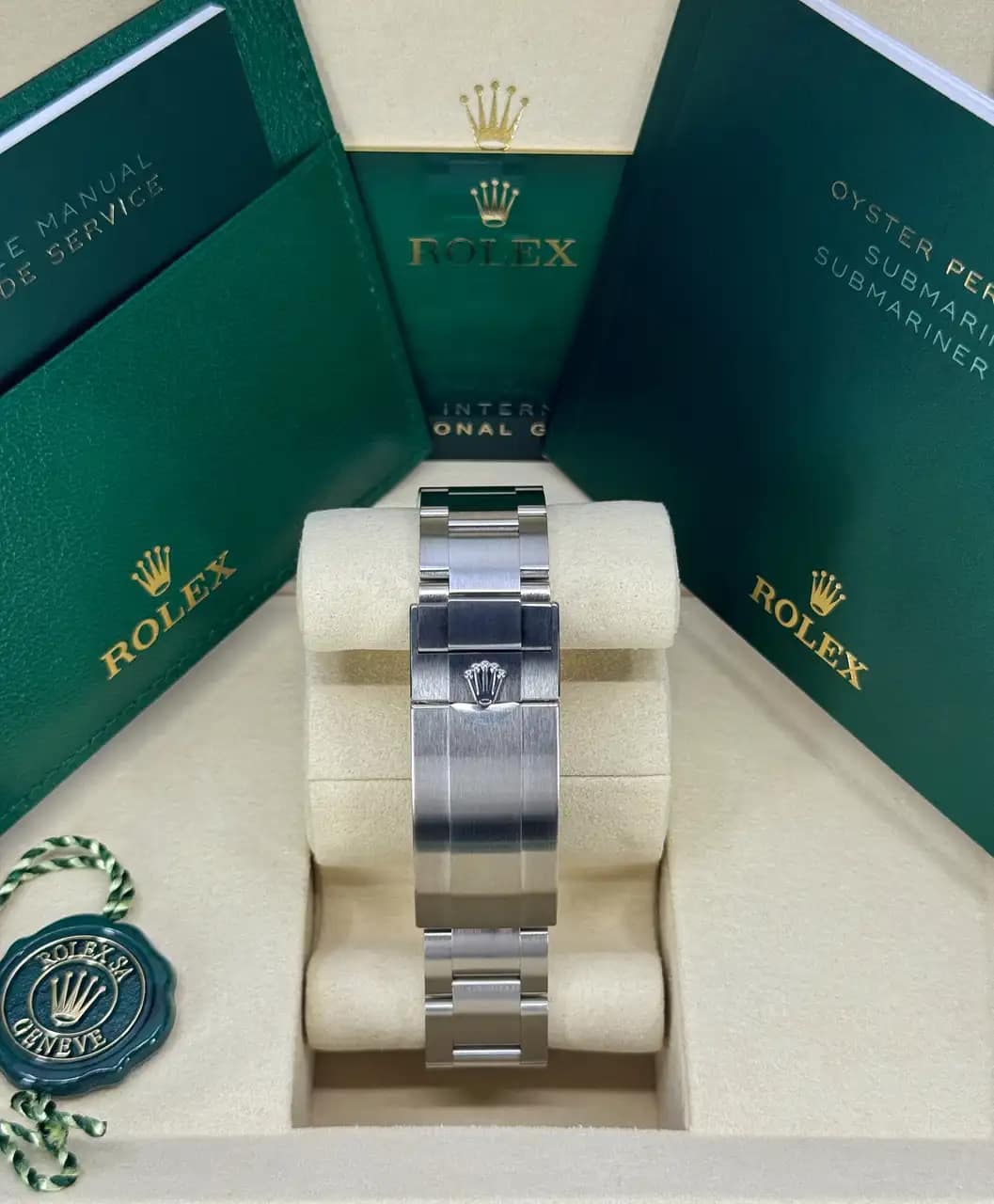 rolex submariner 124060